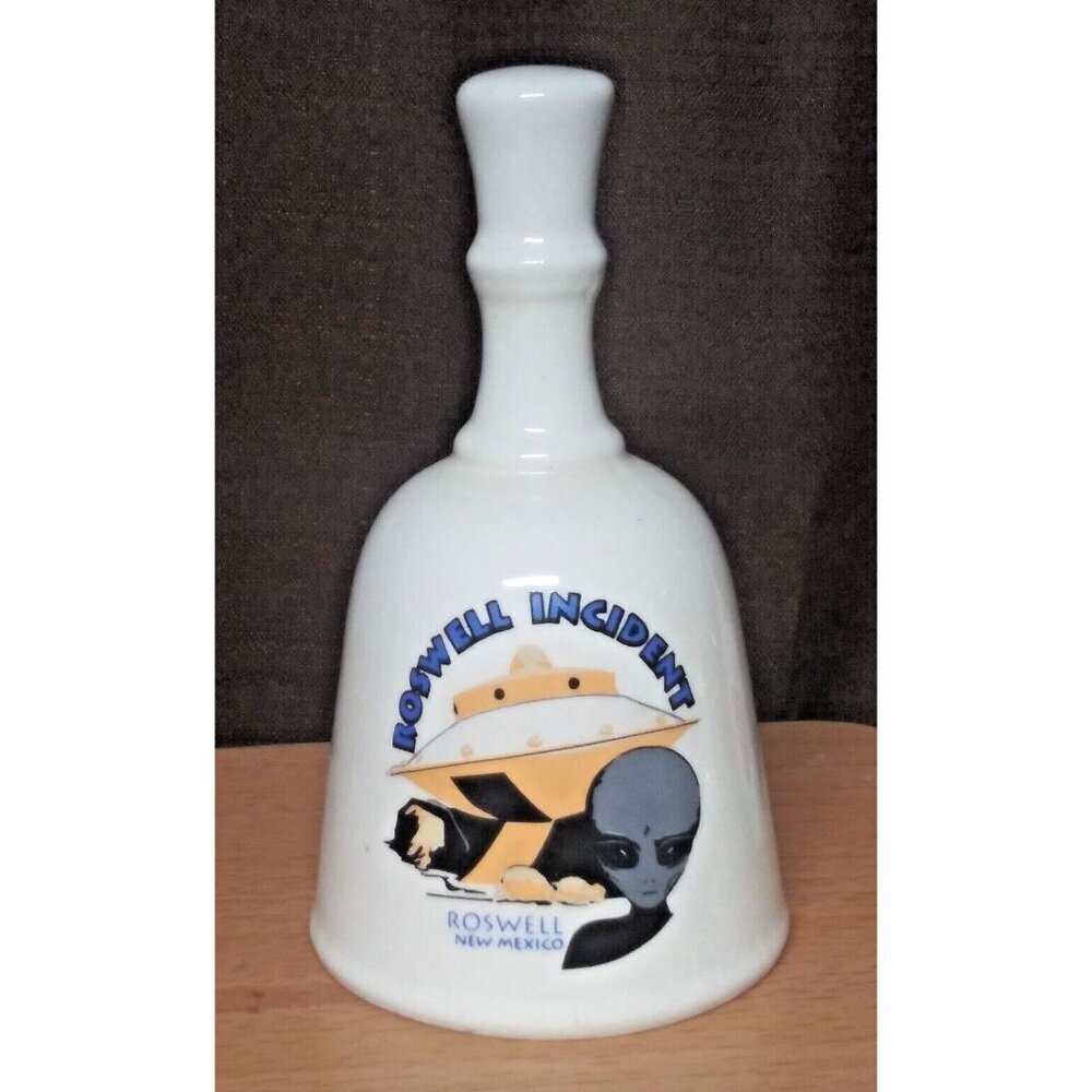 1947 Roswell UFO Incident souvenir Dinner bell ceramic spaceship alien graphic